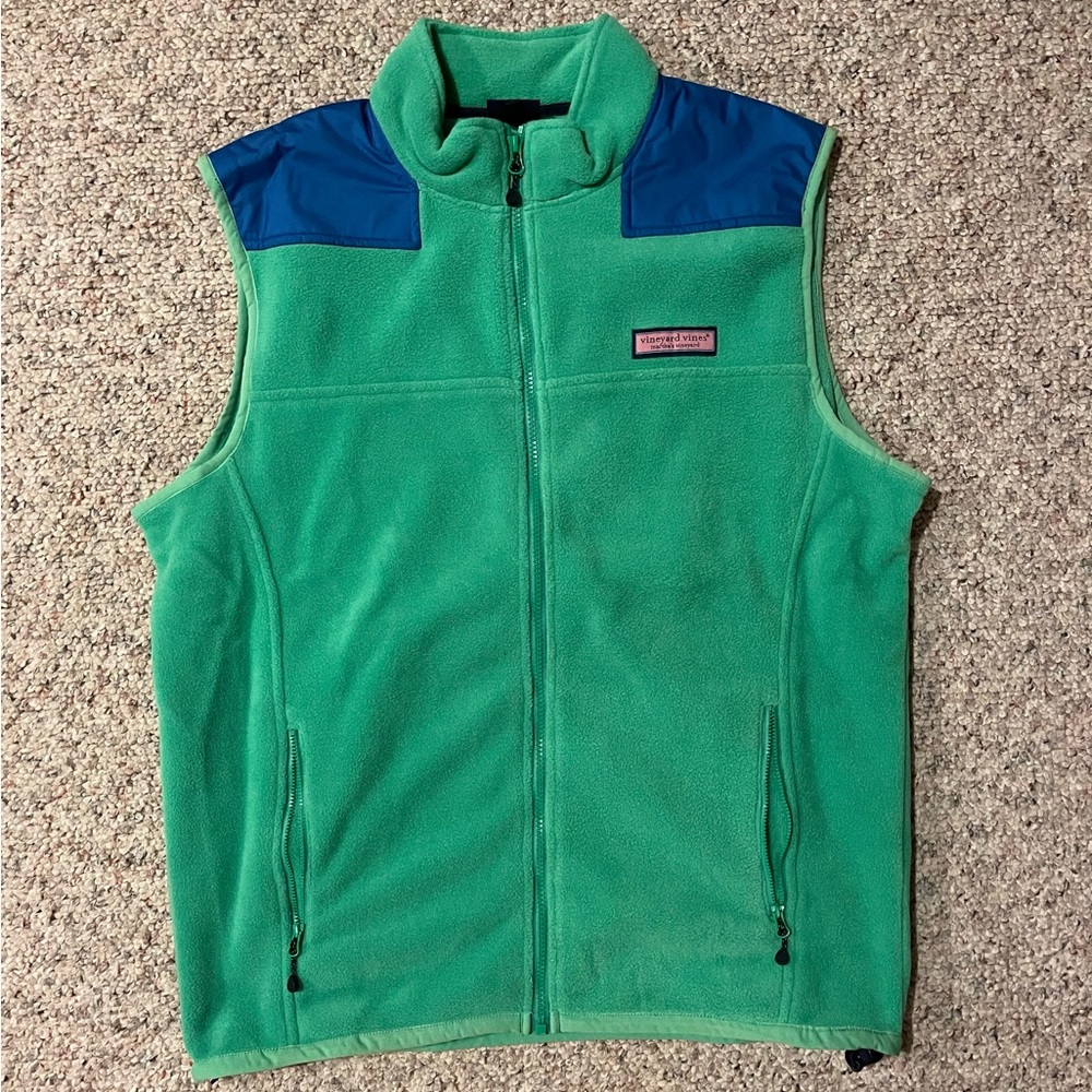 Vineyard Vines - Vest. 
Size - Large. 
Color - Green & Blue.